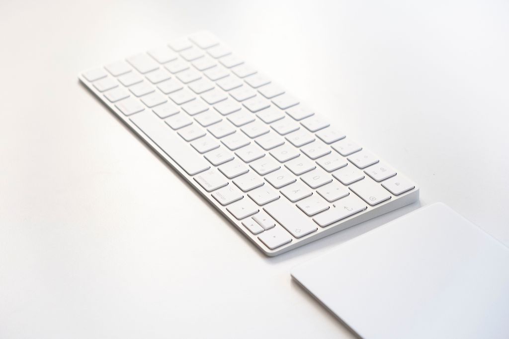 Apple corrige brecha nos teclados Magic Keybord (Imagem: Moritz Kindler/Unsplash)