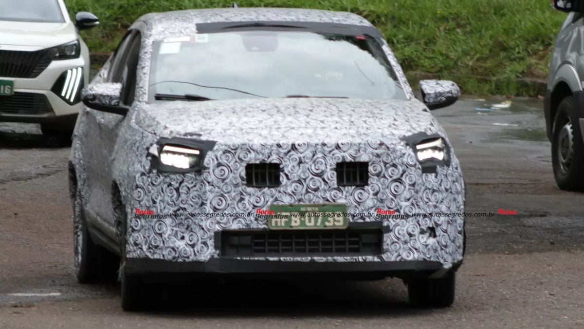 Flagra: Fiat Fastback 2026 vai receber um novo visual