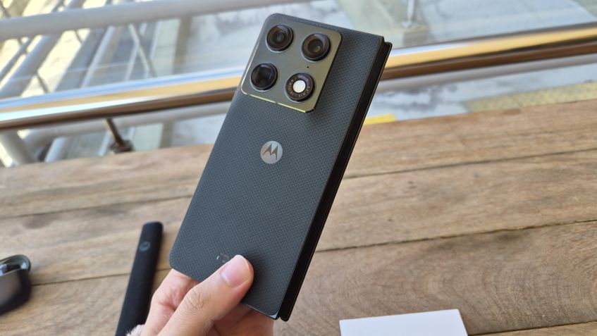 Moto Razr Fold