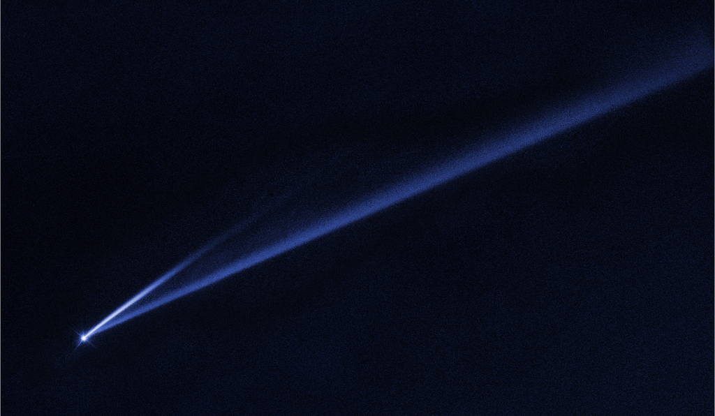 O asteroide Gault se desmancha e forma uma trilha de poeira dupla (Foto: NASA/ESA/Hubble)