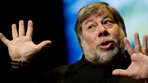 Para Steve Wozniak, Apple perderá clientes se eliminar entrada de fone de ouvido