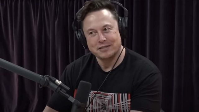 Elon Musk conseguiu e é o novo dono do Twitter