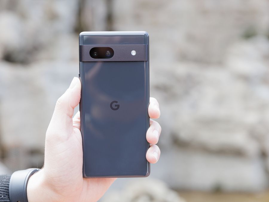 Google Pixel 8a tem 7 anos de updates e funções mostradas em