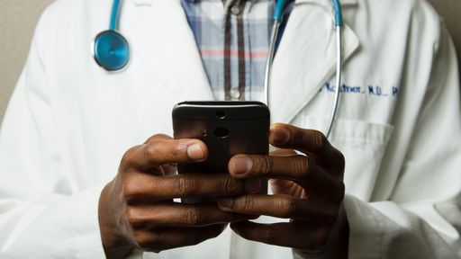 Cientistas criam sistema que mede pulso e respiração pela câmera do celular