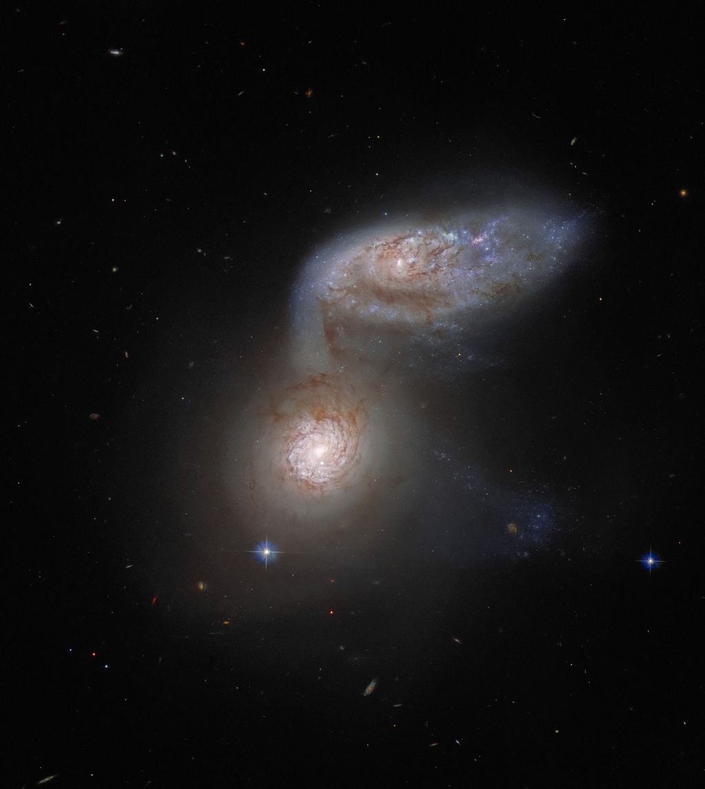 (Imagem: Reprodução/NASA/ESA/SDSS)