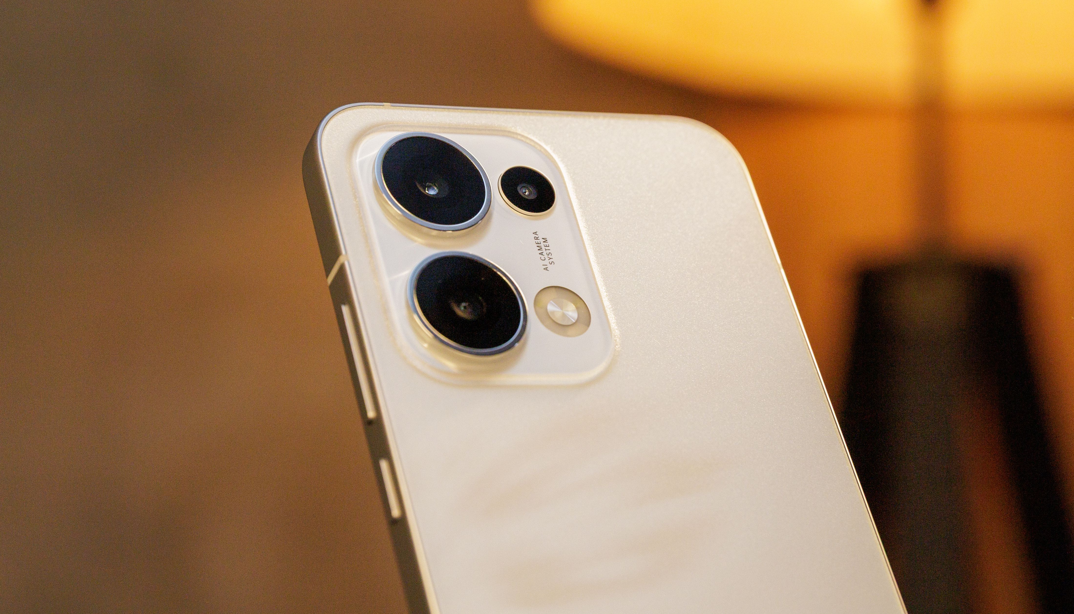 OPPO Reno 13
