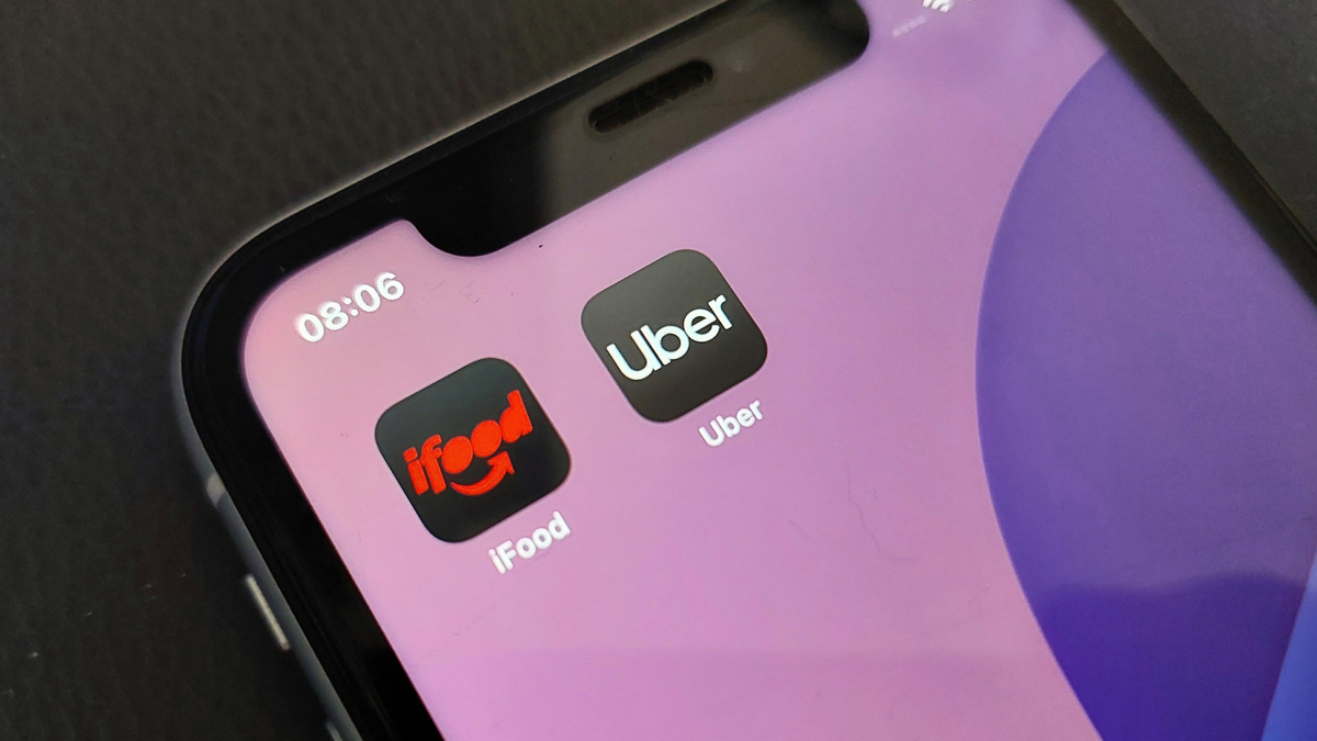 Parceria entre Uber e iFood vai deixar pedir viagens e delivery no mesmo app