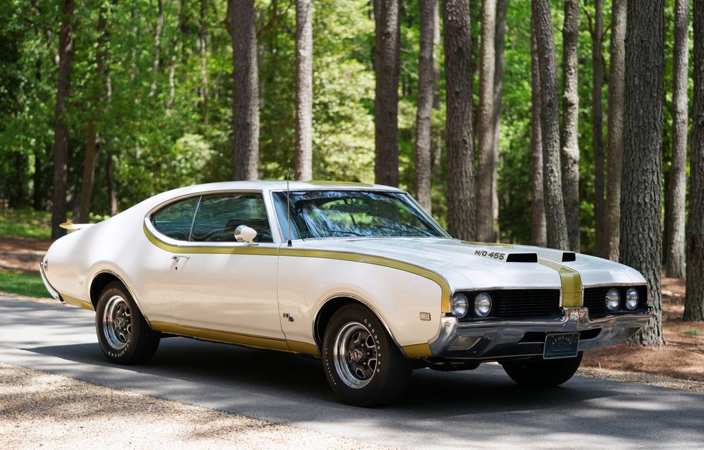 Oldsmobile 442 visto de frente