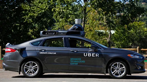 Repórter do NYT conta como é andar em carro autônomo da Uber