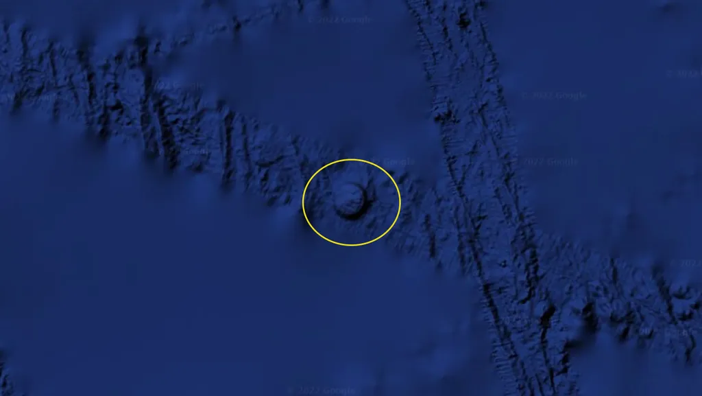 A forma circular tem aproximadamente 7 km de diâmetro (Imagem: Reprodução/Google Earth)