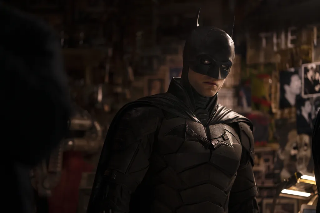 Sempre que a coisa aperta, a Warner ativa o batsinal e apela para o Homem-Morcego (Imagem: Divulgação/Warner Bros)