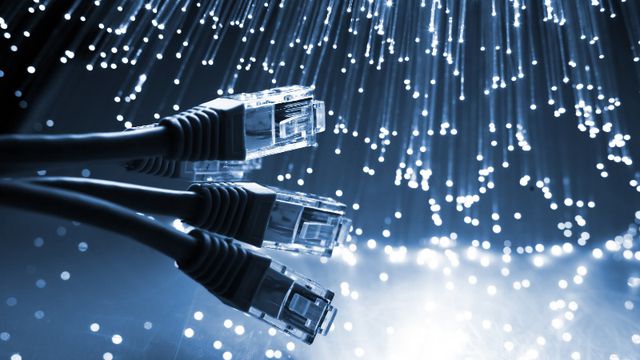Heavy users terão que pagar por planos mais caros de banda larga, diz Vivo
