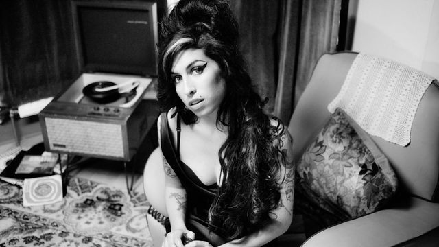 Amy Winehouse voltará aos palcos em reprodução holográfica no final de 2019