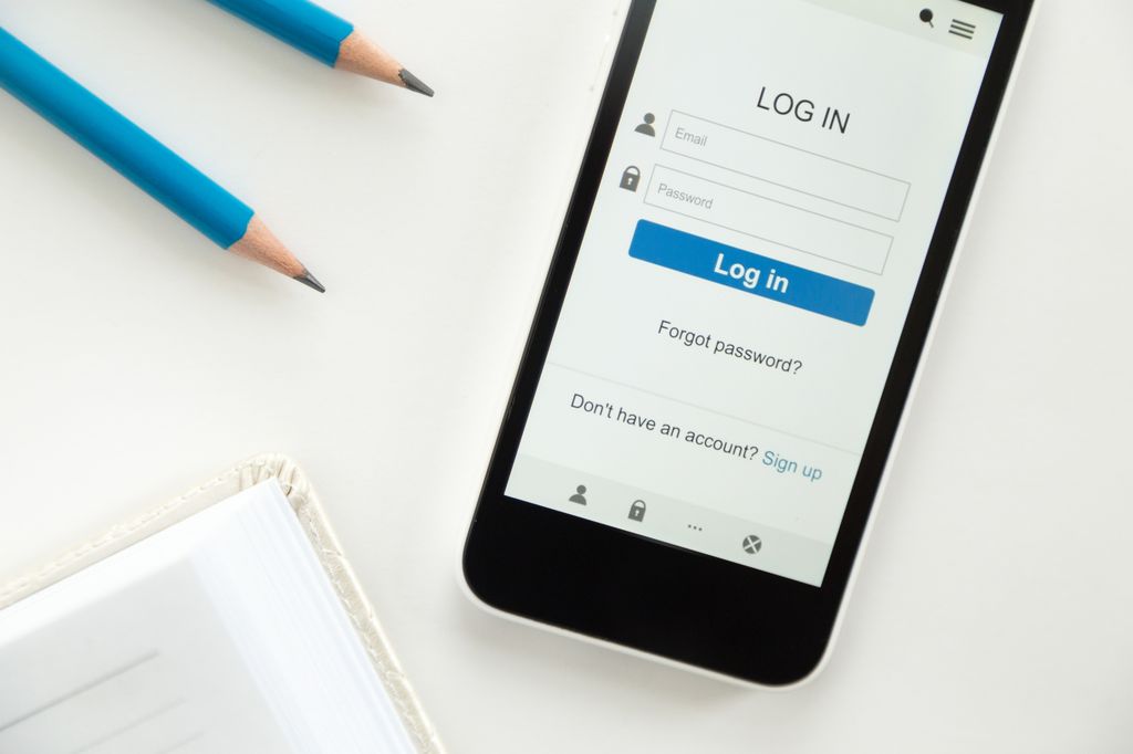 Conceitos como privilégio mínimo garantem que cada usuário só acesse o sistema pelo tempo que precisar e nos locais essenciais para seu trabalho, nada mais (Imagem:  yanalya/Freepik)