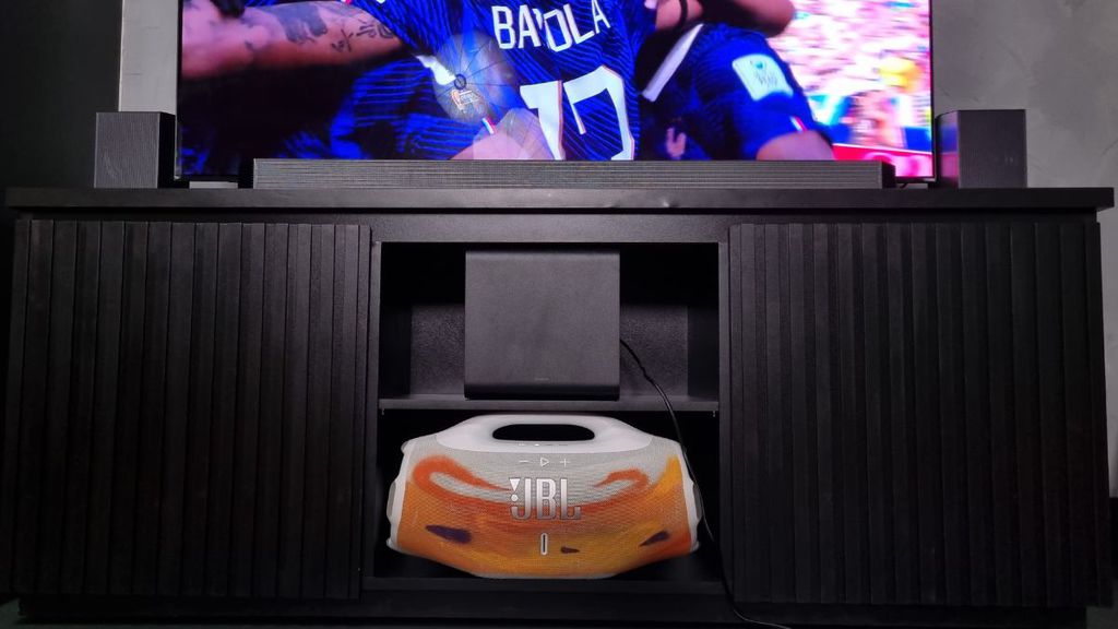 JBL Boombox 4 ou soundbar: qual entrega melhor som na Copa? 3 i1135921