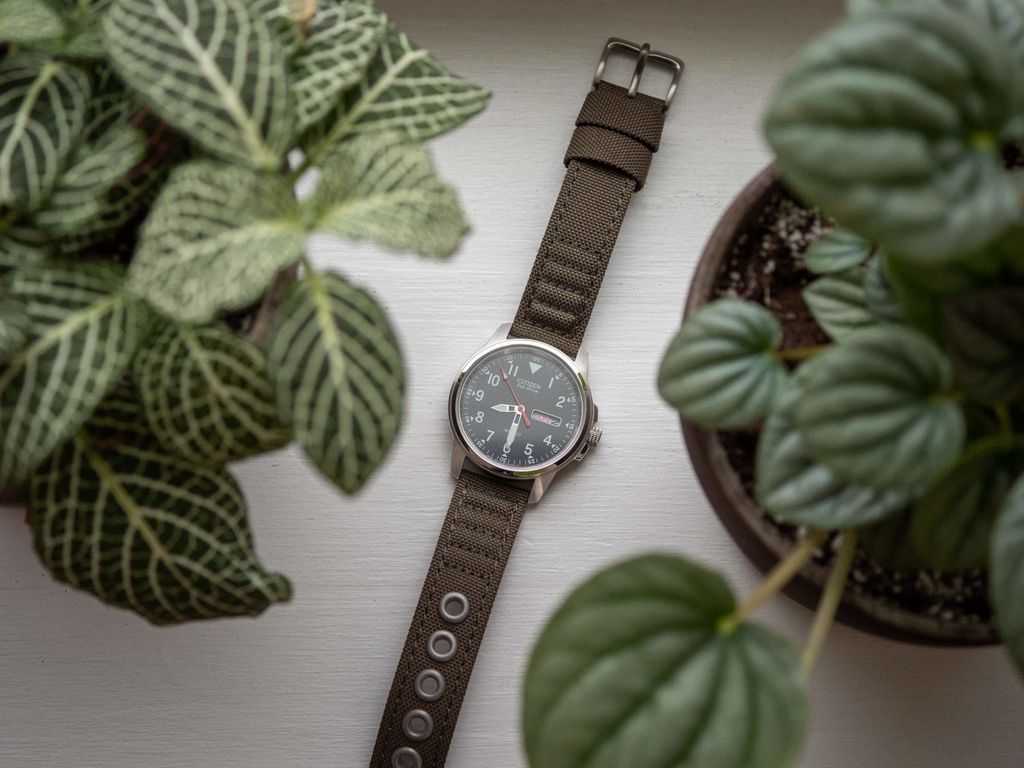 Relógio Citizen Men's Eco-Drive Weekender Garrison Field 