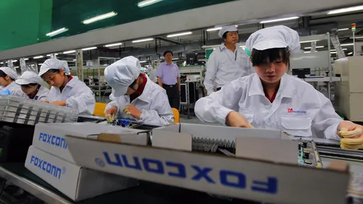 Crianças trabalham em regime ilegal na produção de aparelhos da Amazon na China
