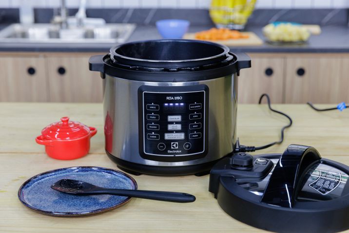Panela de Pressão Elétrica Electrolux PCC15