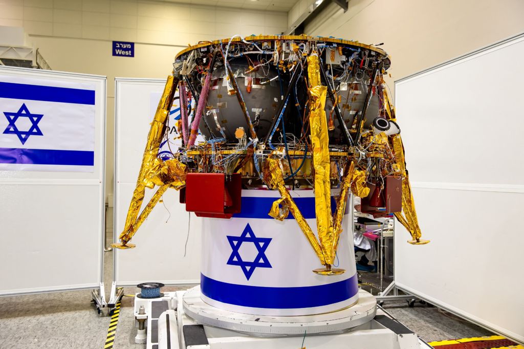 Esta é a pequena espaçonave construída pelos israelenses (Foto: Eliran Avital)