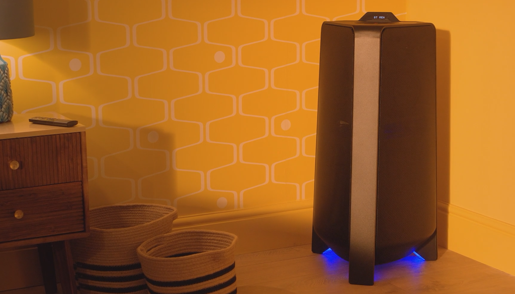 Torre de som tem luzes LED e promete áudio potente (Imagem: Divulgação/Samsung)