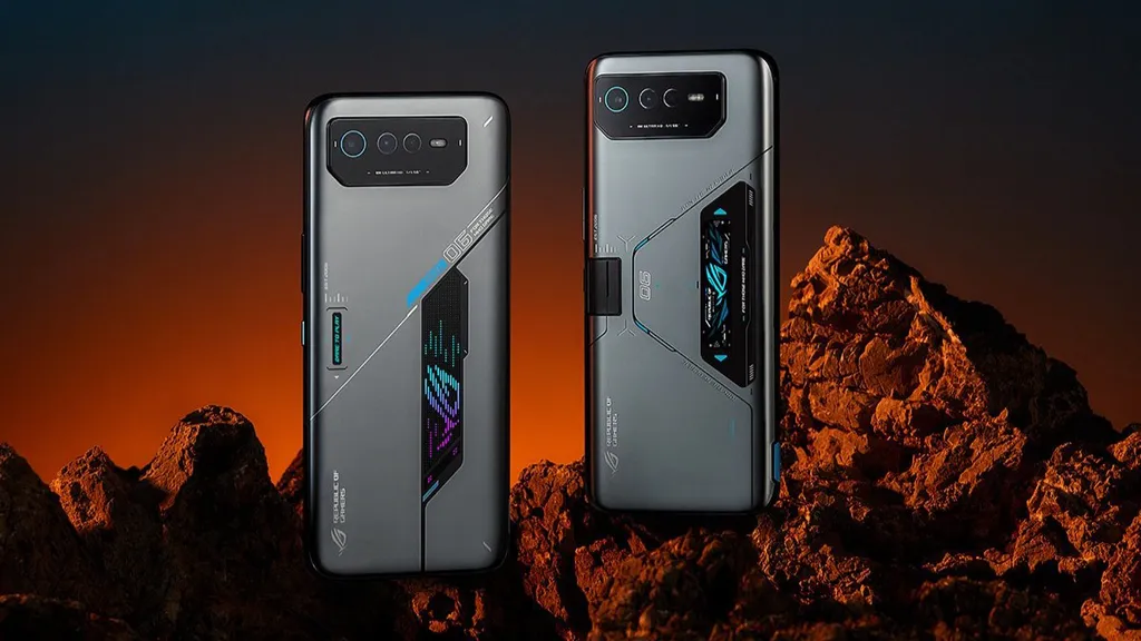 O ASUS ROG Phone 6D (à dir.) e 6D Ultimate (à esq.) são muito similares ao ROG Phone 6 original, mas chamam atenção pelo chip Dimensity 9000 Plus (Imagem: ASUS)