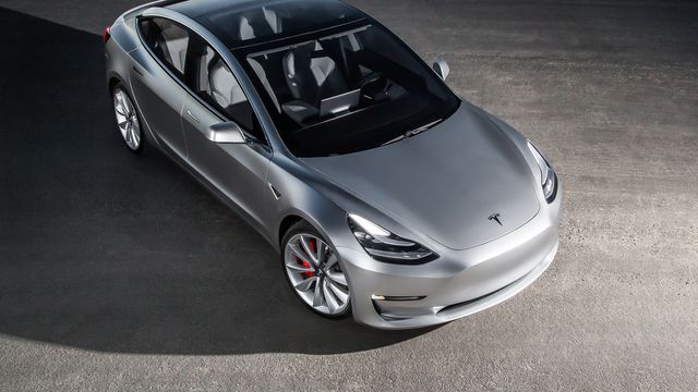Tesla Model 3 terá teto solar com nova tecnologia