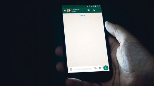 WhatsApp prepara função para esconder de vez conversas da tela inicial
