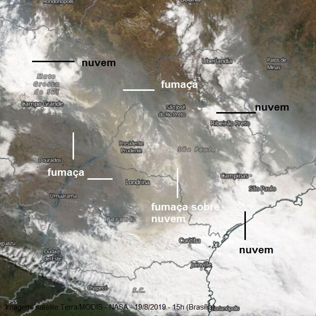 Imagem de satélite mostra claramente o que são nuvens comuns, e o que são as fumaças provenientes das queimadas