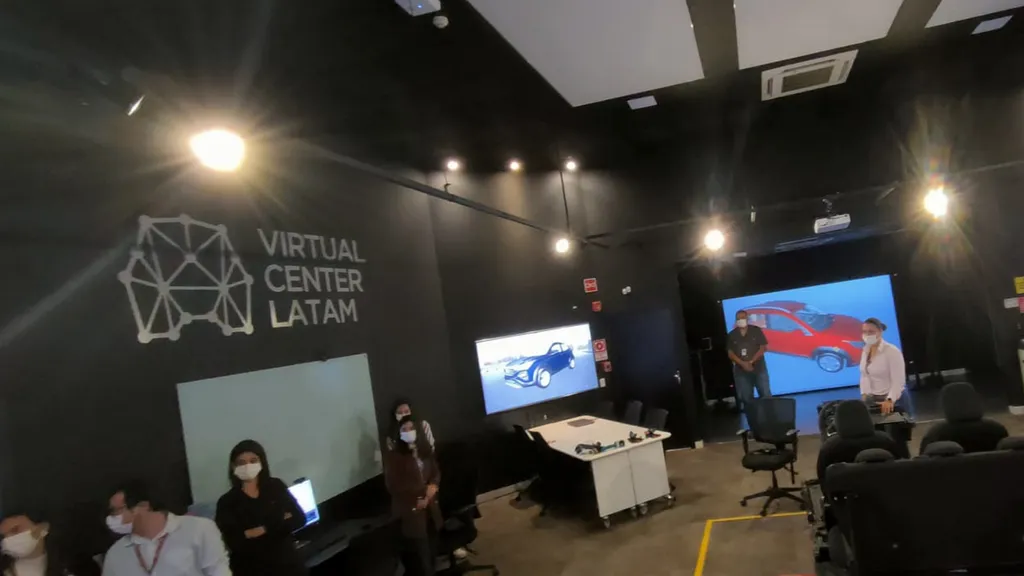 Virtual Center é uma das grandes atrações da planta da Stellantis em Betim (Imagem: Paulo Amaral/Canaltech)
