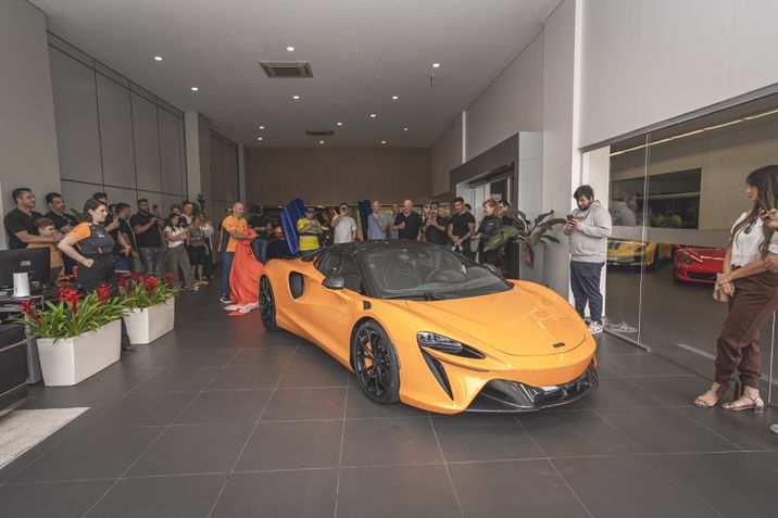 McLaren Artura Spider 2025