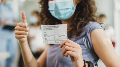 Unidos Pela Vacina, liderado por Luiza Trajano, angaria milhões em doações