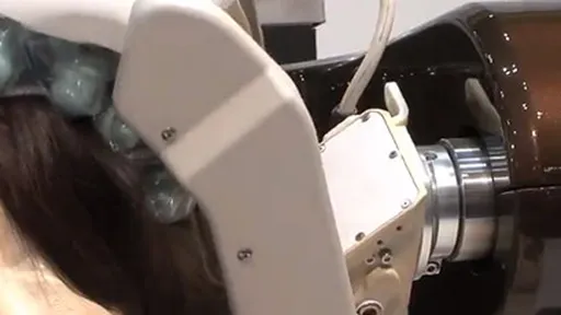 Panasonic cria protótipo de robô capaz de massagear seu couro cabeludo