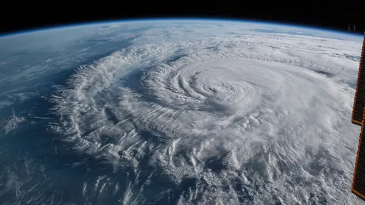 Como os furacões se formam?