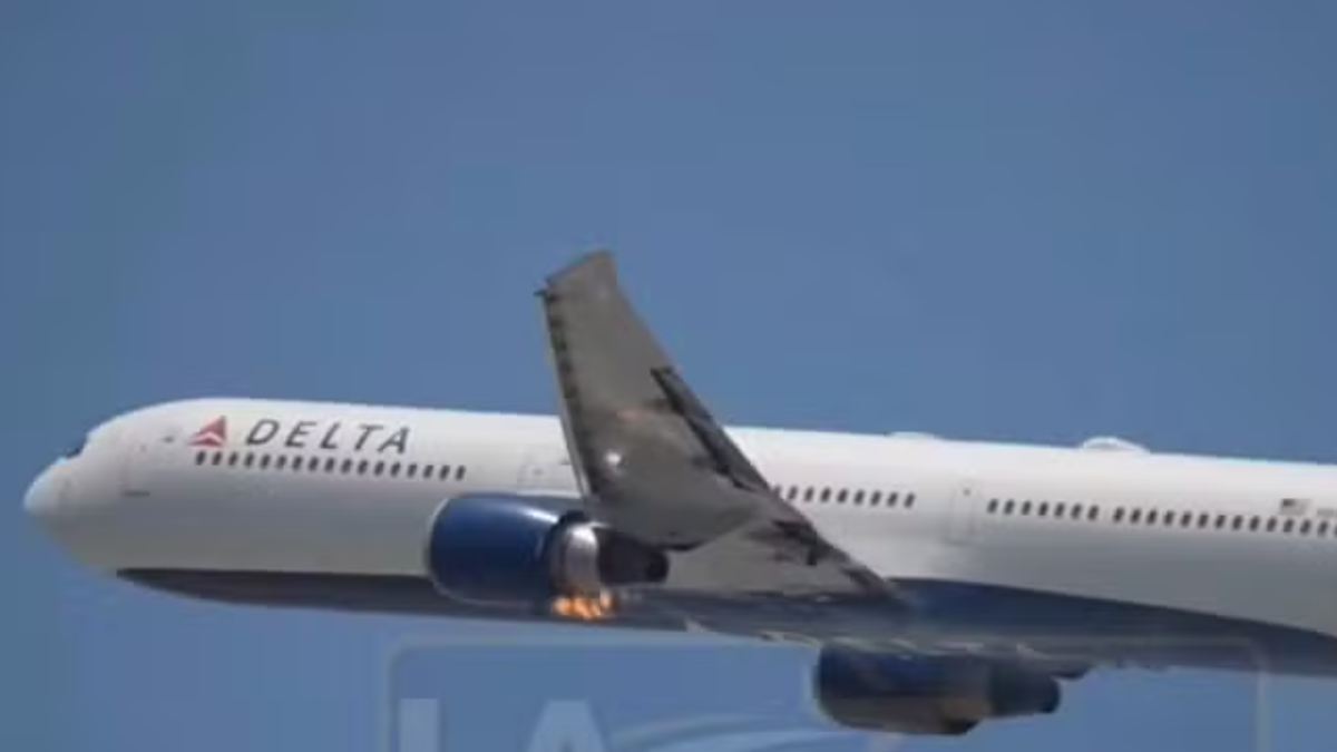 Fogo em motor leva avião a fazer pouso de emergência nos EUA; veja vídeo