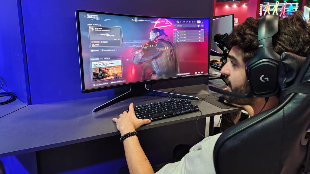 IImagem da TCL na gamescom latam 2026