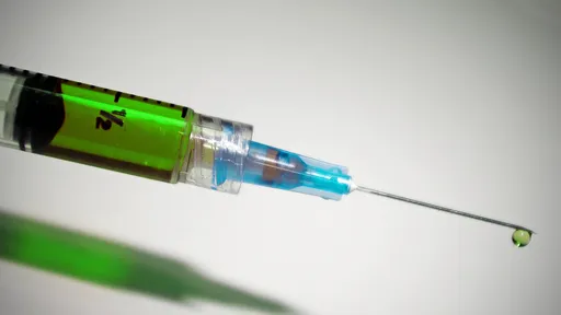 Vacinação em massa contra a COVID-19 só deve acontecer em 2022, diz OMS