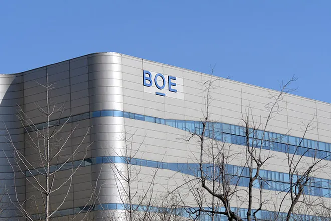 BOE ainda mantém os planos para ser a principal fornecedora de telas para iPhones (Imagem: Reprodução/VCG)