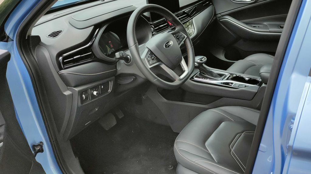Interior do T60 Plus é bem acabado, confortável e completo (Imagem: Paulo Amaral/Canaltech)