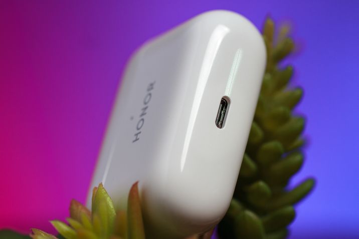 Honor Earbuds carregamento usb