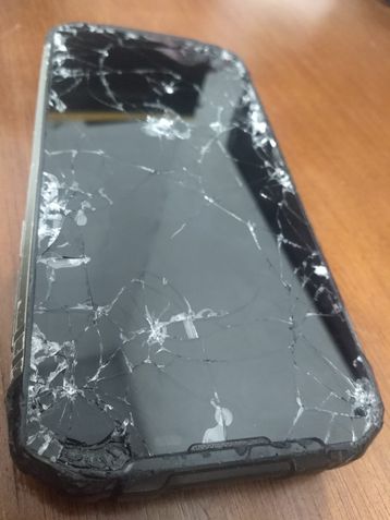 Doogee S96 Pro destru&iacute;do