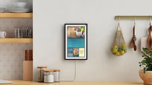 Amazon lança Echo Show 15 que coloca a Alexa na parede da sua casa