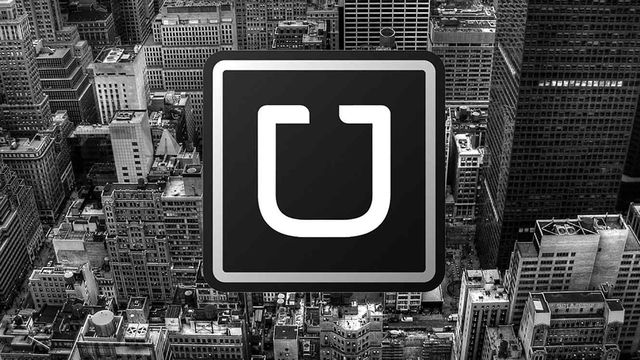 Dilma afirma que Uber tira emprego de taxistas