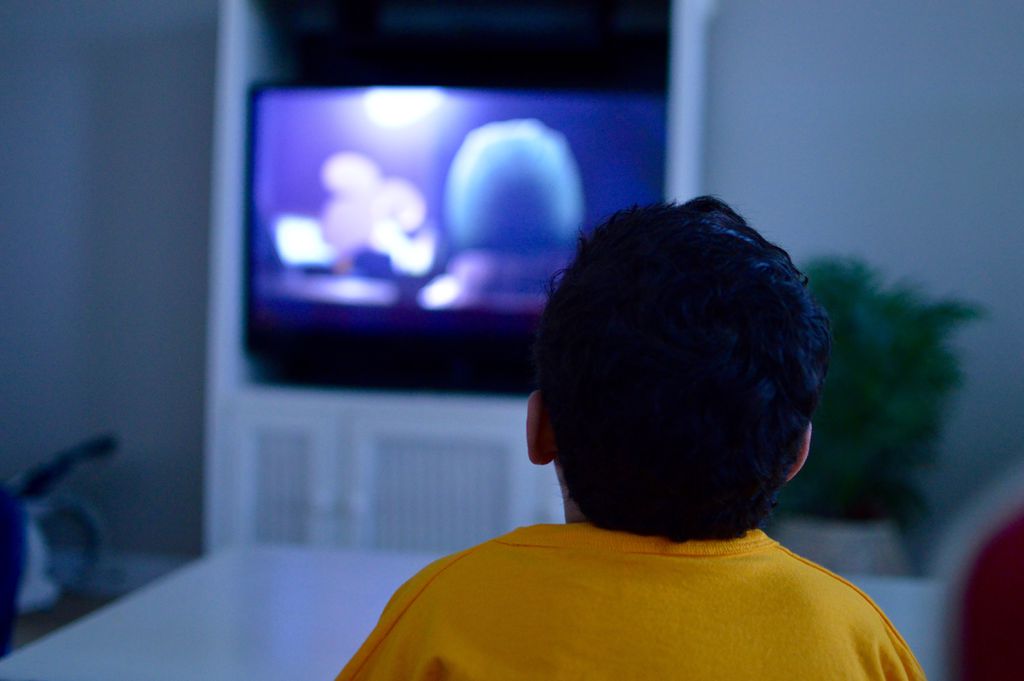 Estudos da Nova Zelândia não identificaram relação direta entre uso de telas e casos de déficit de atenção em crianças (Imagem: Reprodução/Twenty20photos/Envato Elements)