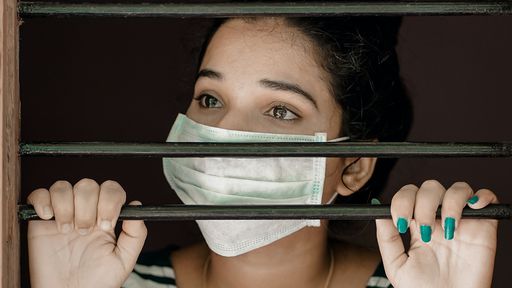 A perigosa relação entre a síndrome do pânico e a pandemia
