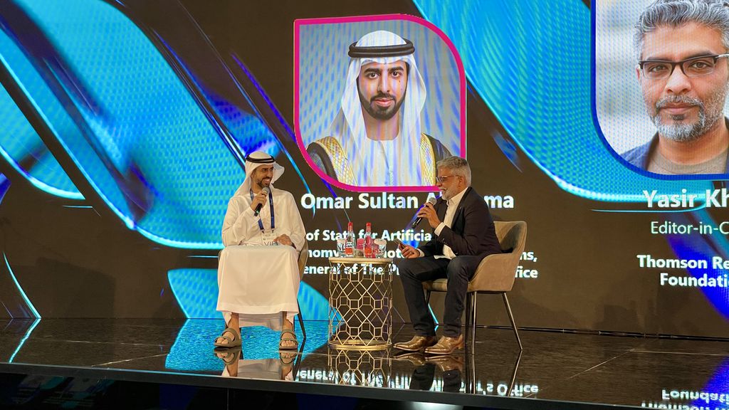 Ministro de IA, economia digital e aplicações de trabalho remoto dos Emirados Árabes Unidos (EAU), Omar Sultan Al Olama, pontua que a IA deve focar em qualidade de vida (Imagem: Bruno De Blasi/Canaltech)