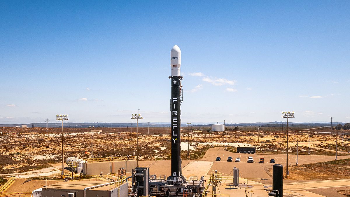 Lançamento de foguete da Firefly dá errado e carga com satélite cai no mar
