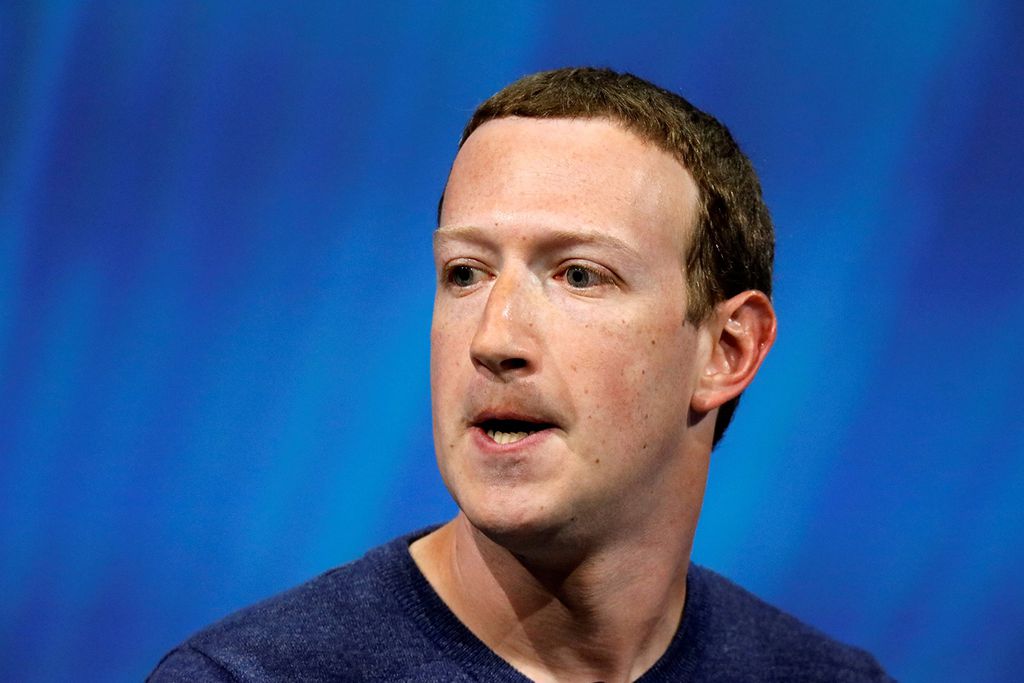 Zuckerberg está "pistola": o CEO do Facebook está vendo a sua empresa — e a percepção dos outros sobre ele mesmo — caírem na preferência dos profissionais. O Facebook está perdendo a aura de "emprego desejável" devido aos inúmeros escândalos de privacidade dos usuários
