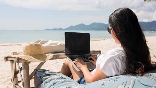 Trabalha para empresas no exterior? Uma startup quer que seu salário renda mais