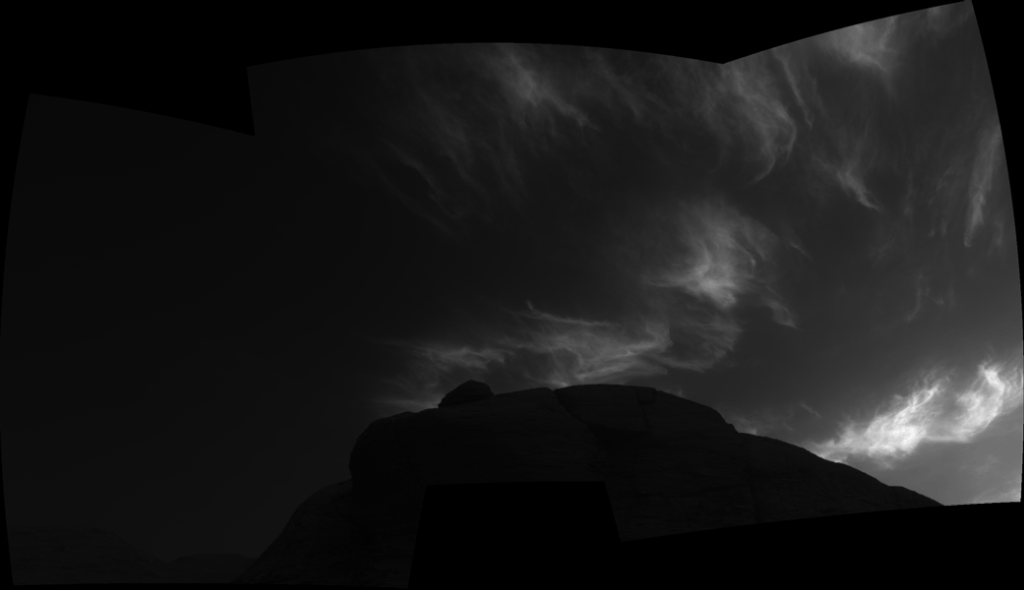 Imagens obtidas pelas câmeras de navegação do Curiosity em 28 de março deste ano (Imagem: Reprodução/NASA/JPL-Caltech)