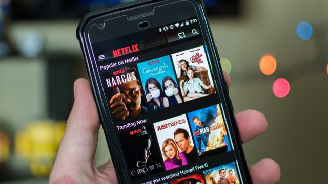 Netflix estaria bloqueando contas compartilhadas também no celular